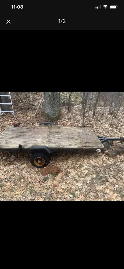 Utility trailer 4 x 8 Call 613-547-2203 Text 613-985-6598 Just email if like