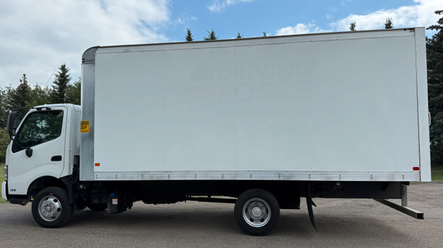 2020 HINO 155 18 FOOT CUBE VAN/BOX TRUCK, NAVIGATION, DIESEL in Cars & Trucks in Edmonton - Image 4