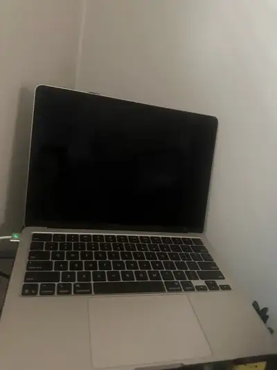 2025 Macbook air m4, View more