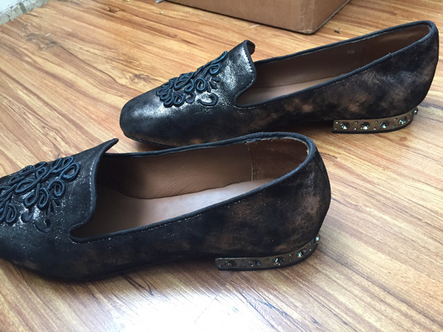 LADIES shoes in Women's - Shoes in Kamloops - Image 4