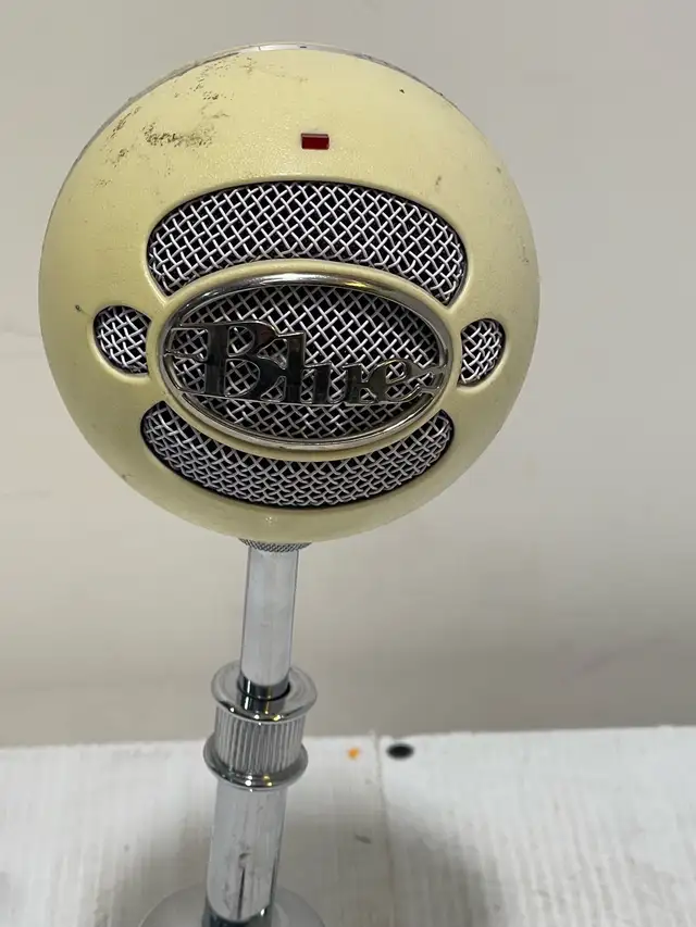Blue Snowball Microphone454687415023052805