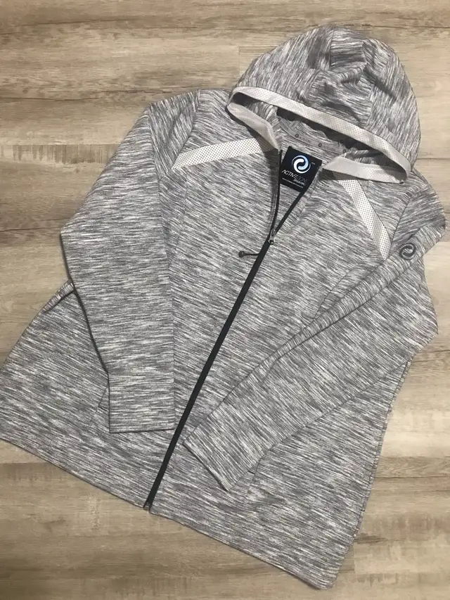 Ladies Active Zone Hoodie - Plus Size 1X (Worn Once)