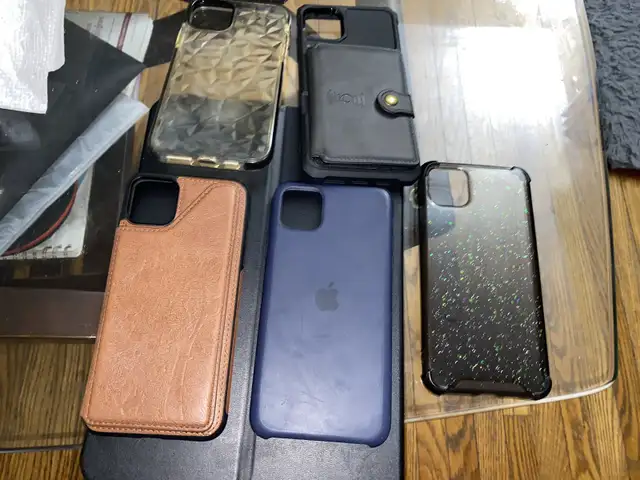 Iphone 11 pro max / iphone xs max case in Cell Phones in Oshawa / Durham Region - Image 2