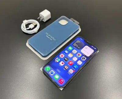 iPhone 14 PLUS 256GB - UNLOCKED - W/CASE, View more