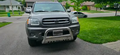 2004 Toyota sequoia Limited. Interior is in good condition, exterior is good as well. All windows, a...