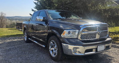 2015 RAM 1500 LARAMIE . ECODiesel . Great Condition