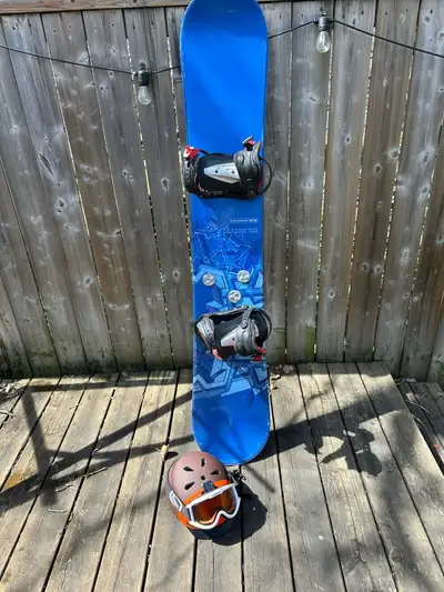 Solomon Snowboard with Rossignol bindings, helmet goggles, View more