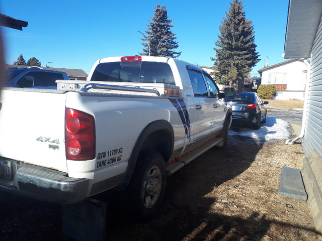 2009 Dodge 3500 4x4  loaded  $ 22000 in Cars & Trucks in Edmonton