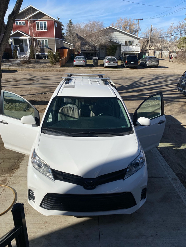 2019 Toyota Sienna LE in Cars & Trucks in Saskatoon