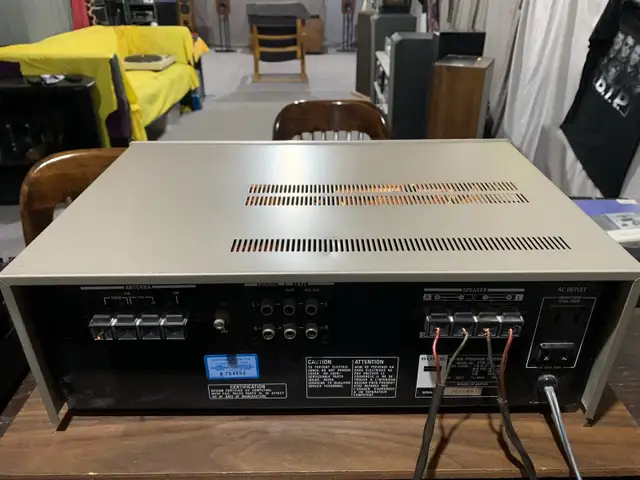 Sony STR-313 Receiver in Stereo Systems & Home Theatre in Calgary - Image 5