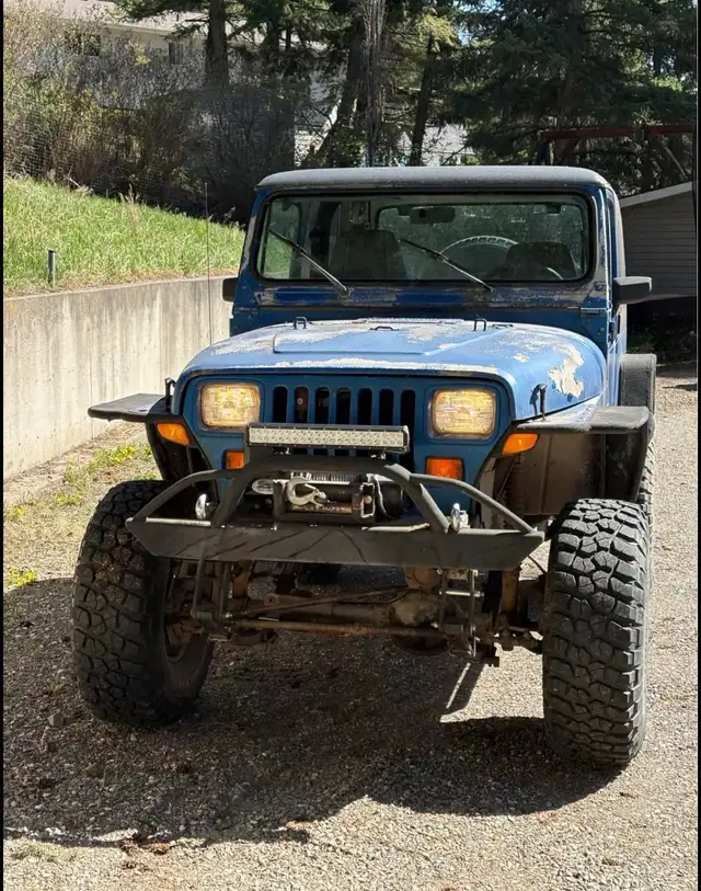 1989 Jeep Wrangler in Cars & Trucks in 100 Mile House - Image 2