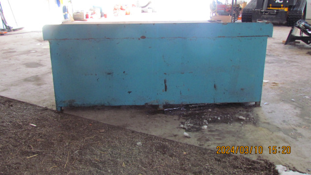 8' steel cabinet and work bench for sale in Tool Storage & Benches in Lloydminster - Image 4
