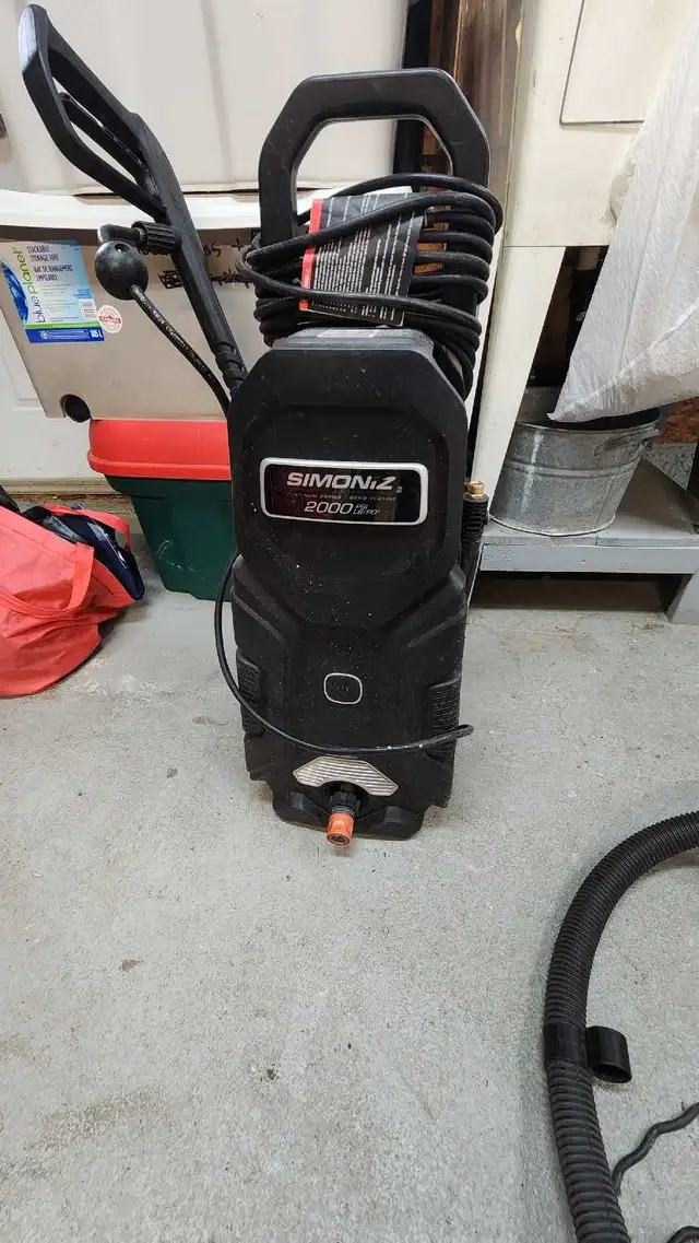 outils de jardins in Garage Sales in Laval / North Shore - Image 8