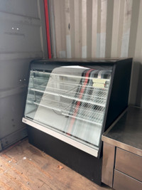 Curved Glass Display Cooler