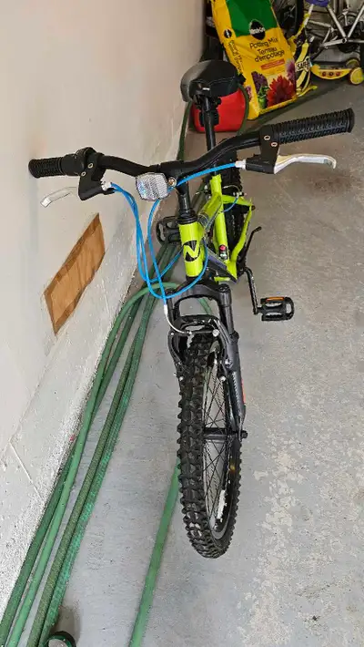Nakamura 20" Youth Mountain Bike – Neon Green, View more