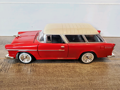 No. 73248 1:24 Diecast Motor Max 1955 Chevrolet Bel Air Nomad Red NB