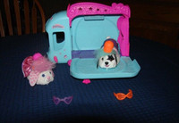 Fur Frenzie play sets