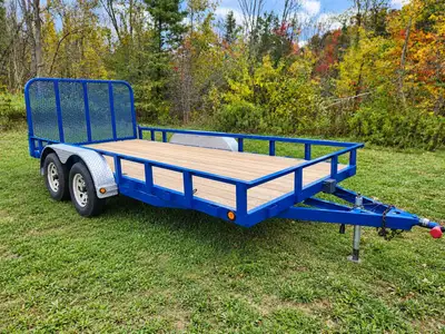 Pj 7x16 landscape trailer Saftied june this year Newer tires Brake away controller Solid frame Front...