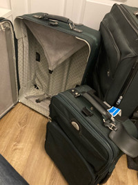 Samsonite luggage suitcase set 3 piece / ensemble de valises 