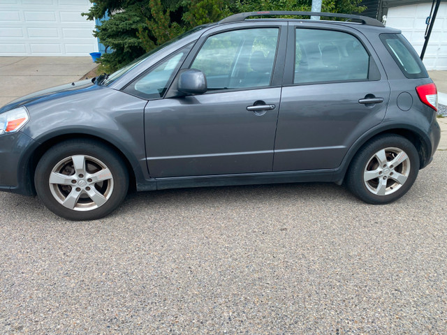 2013 SUZUKI SX4 AWD in Cars & Trucks in Calgary - Image 2