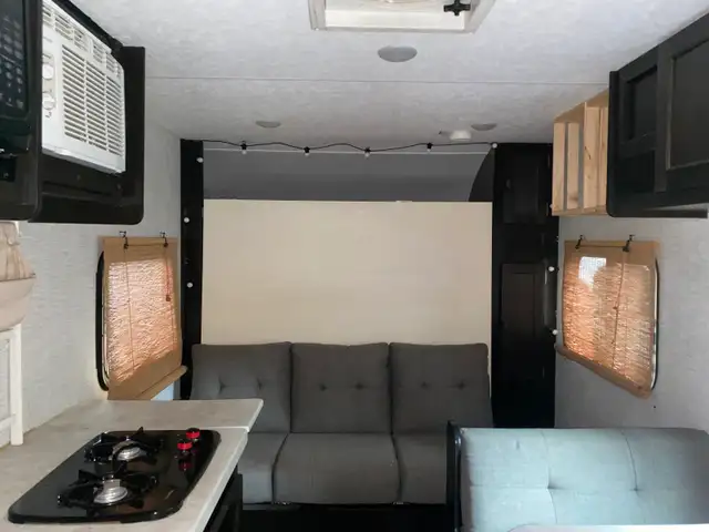 Rugged, Off-Grid, Compact Trailer in Travel Trailers & Campers in Comox / Courtenay / Cumberland - Image 4