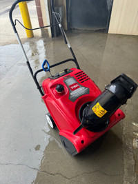 2018 Commercial Toro 721 R-C Power Clear Snow Thrower