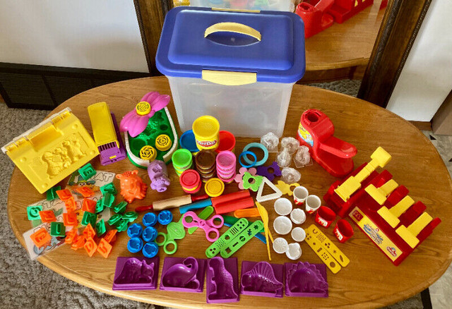 Sterilite Bin With Play-Doh and Accessories in Toys & Games in Edmonton
