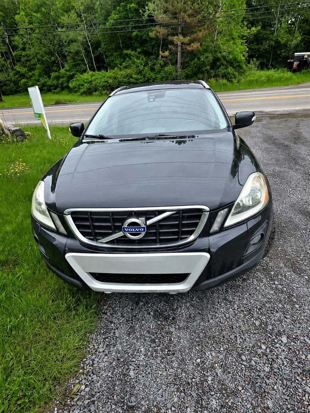 Volvo XC60 T6 awd 2010 - toit panoramique - 418-932-6595 — photo 2