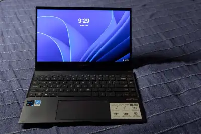 Asus Zenbook Flip 13.3 inch Laptop - UX363EA - works great, View more