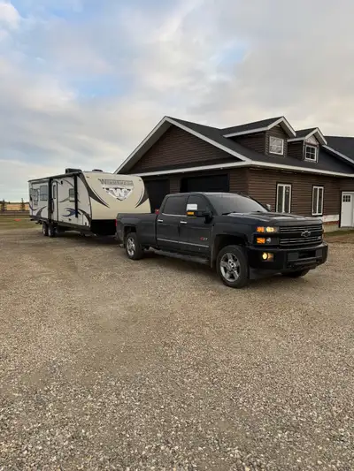 2016 chev 3500 long box Everything done and new this year Tires Cv’s Front end U-joints Bunch of oth...
