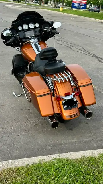 2014 HD SGS, View more