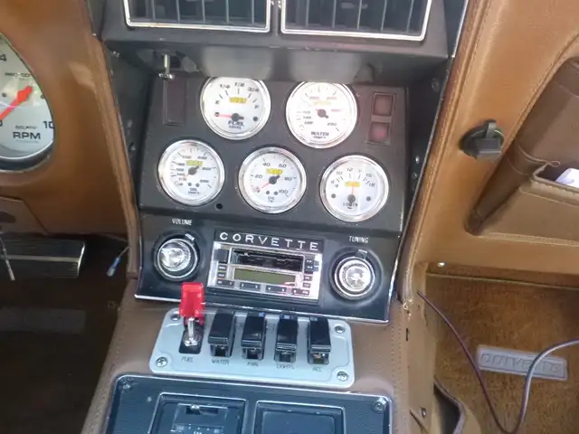 1972 Chevrolet Corvette Stingray 2-door coupe in Classic Cars in Oakville / Halton Region - Image 10