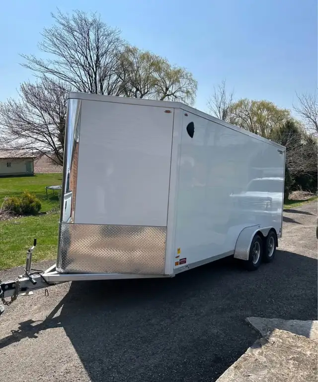Legend Enclosed Trailer Rental in Cargo & Utility Trailers in Hamilton - Image 2