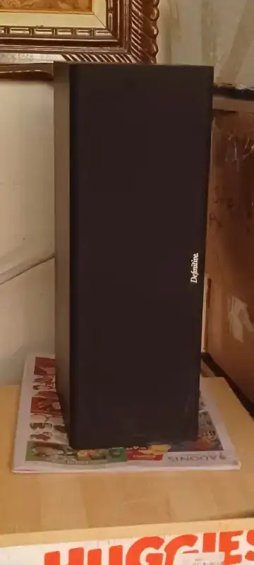 definitive technology c1- center speaker very good condition trè, View more