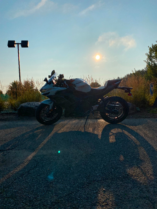 Kawasaki Ninja EX650 dans Motos sport  à Barrie - Image 2