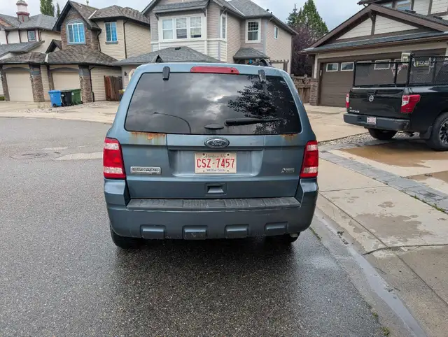 2011 Ford Escape XLT  V6 w/ 4WD63417673145475122