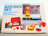 WONDERFUL KITCHEN SET BATTERY OPERATED STOVE, BLENDER IN BOX
