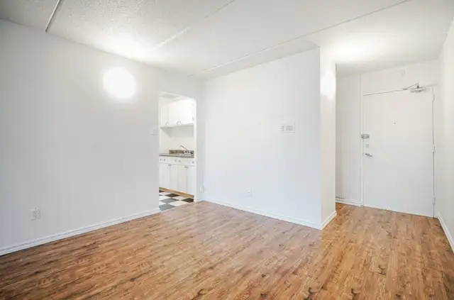 Chambre à louer – Montréal Ouest  in Room Rentals & Roommates in City of Montréal - Image 4