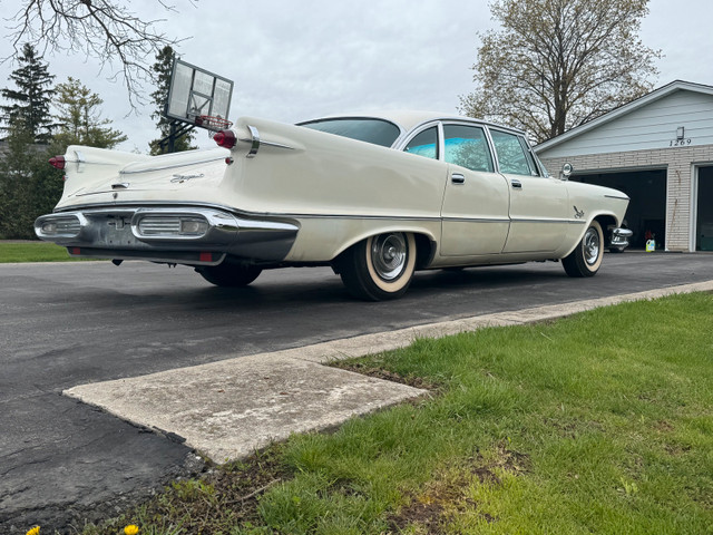 1957 imperial  in Classic Cars in Cambridge - Image 4