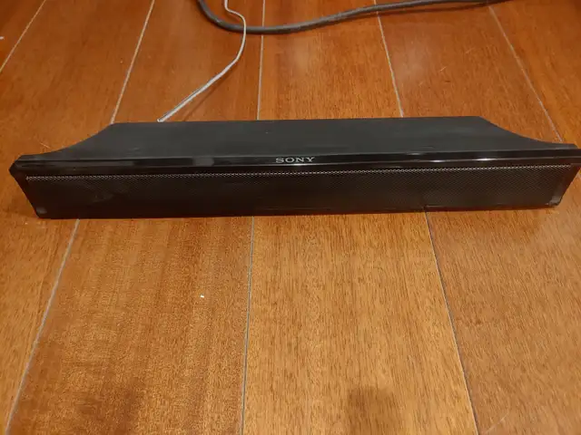 3 piece Sony speaker set in Speakers in Markham / York Region - Image 4