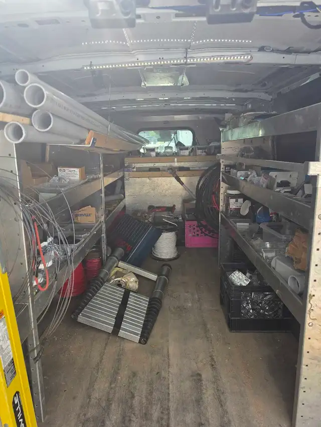 Ford Transit 250503112448931932164