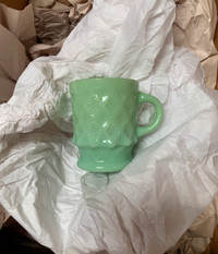♻❤✔help me find this mug!! $CASH !! MILK GLASS STACKING MUGS ETC