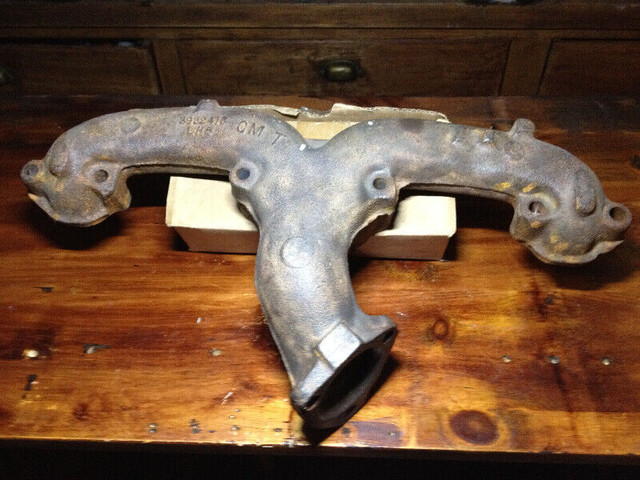 Vintage, OEM G.M. small block V8 Ram style exhaust manifolds. in Engine & Engine Parts in Kamloops - Image 4