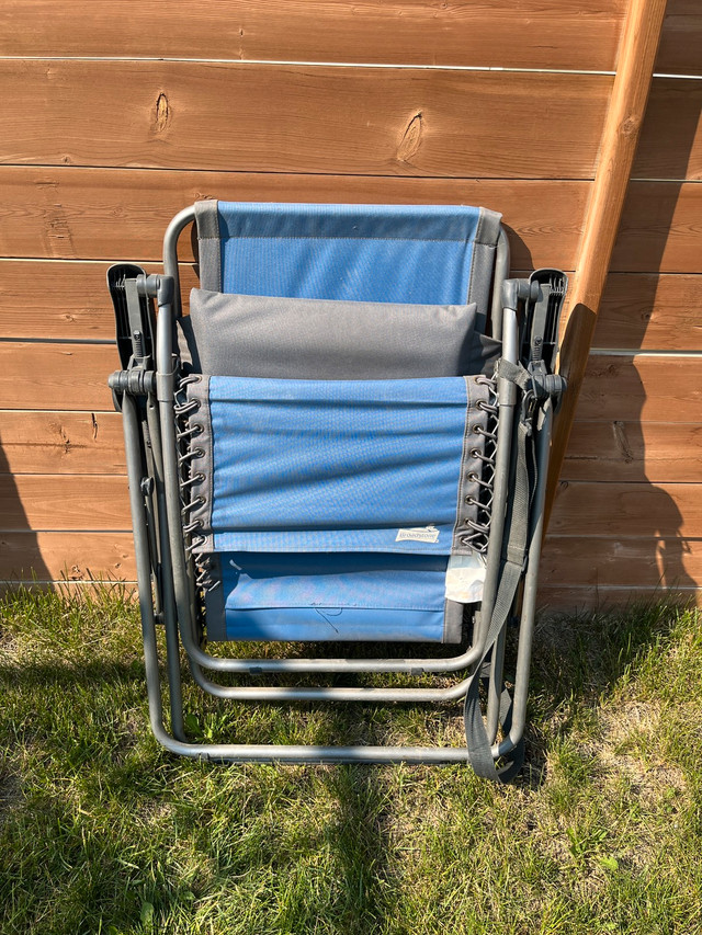 Zero gravity chair in Patio & Garden Furniture in Saskatoon - Image 3