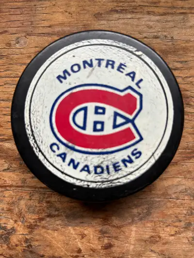 Vintage MONTREAL CANADIENS game used hockey puck !, View more
