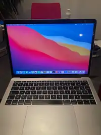Excellent Macbook Pro 13 retina model space gray 2016 french