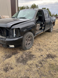 Parting out 2007 Chevy Sliverado truck