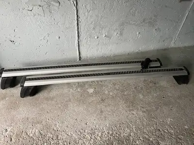 OEM 2009-2017 Volvo xc60 cross bars.