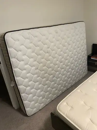 Sealy Posturepedic double/full mattress, View more
