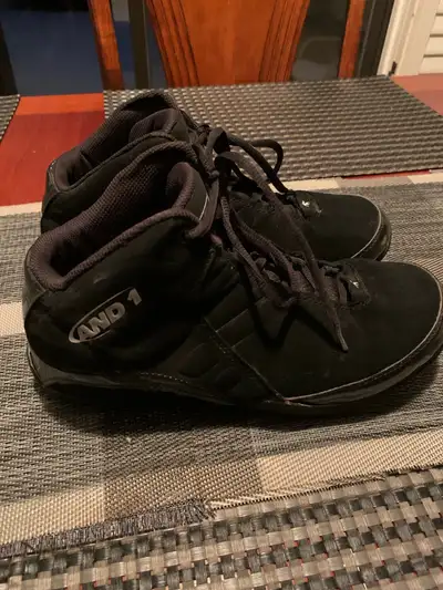 AND1 Men’s Shoes size 8.5, View more